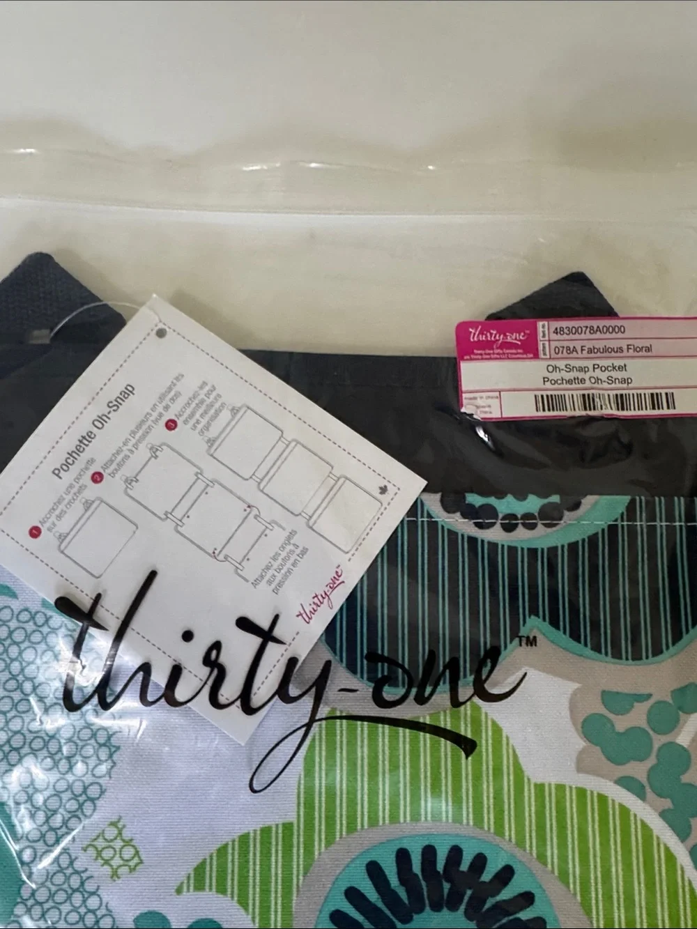 Thirty-One Oh-Snap Pocket set of 2 and key fob